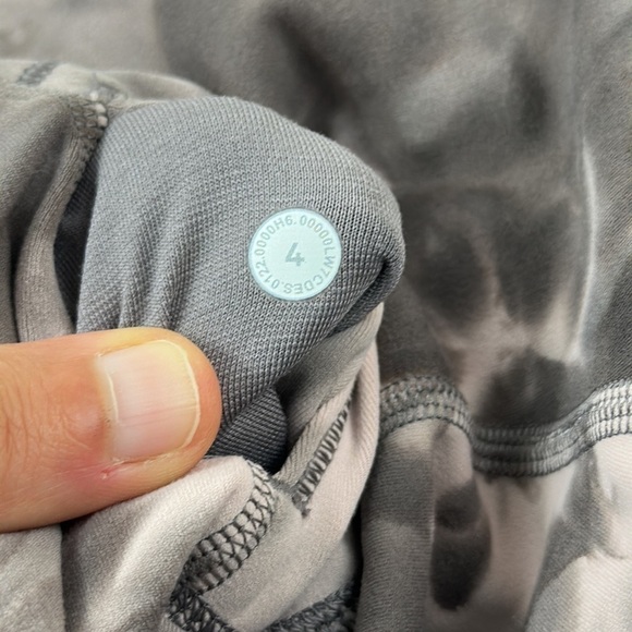 Lululemon Align High-Rise Short 8" Diamond Dye Mink Bery Lunar Rock Shadow Grey - Picture 5 of 5